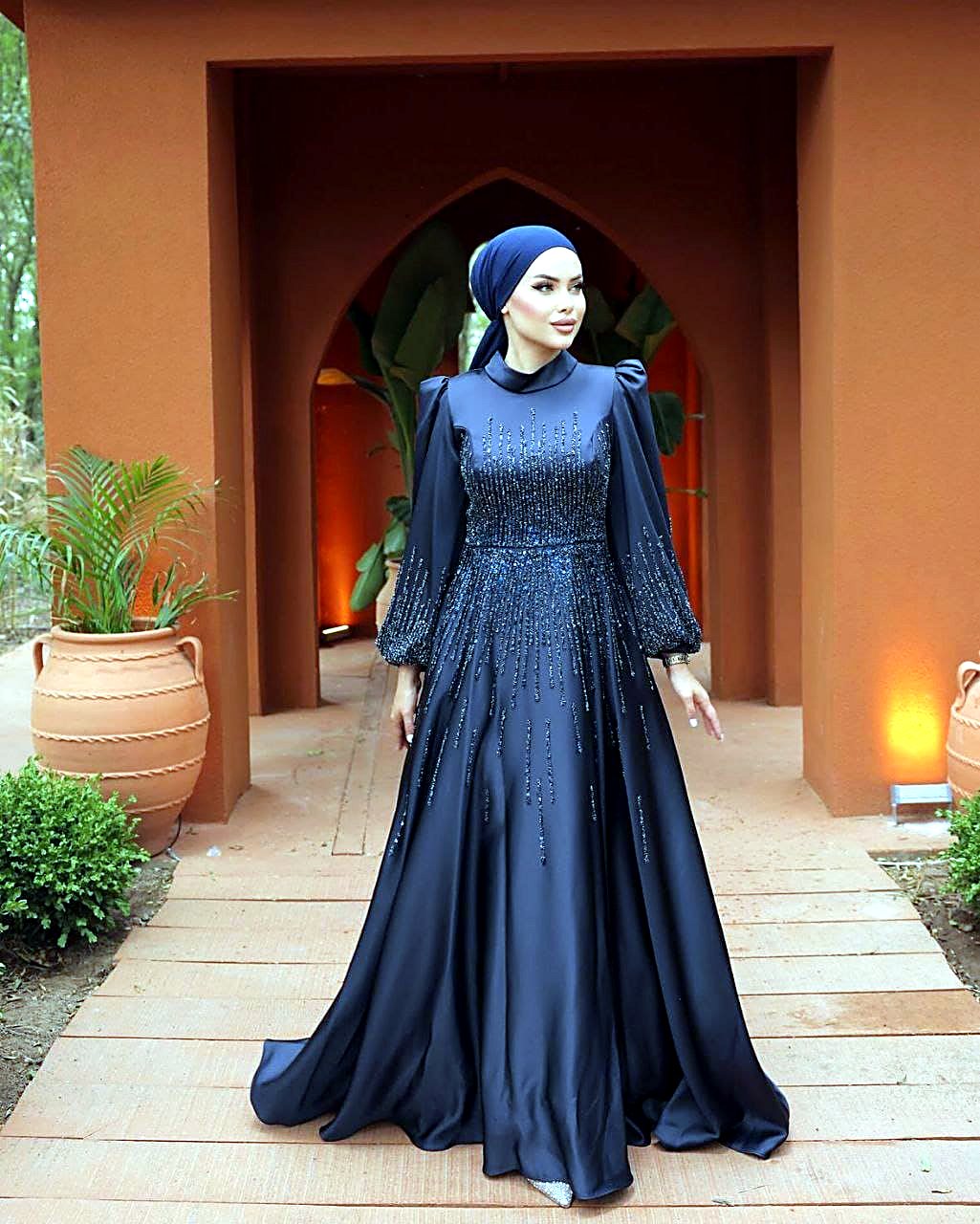 Dunkelblaue Hijab-Abendrobe